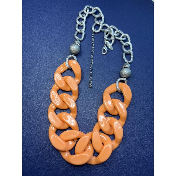 Fun & colorful, chunky acrylic chain link necklaces - lot of 6 - Picture 9 of 10